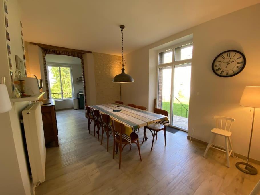 Maison Leocha Sablons-sur-Huisne Dış mekan fotoğraf