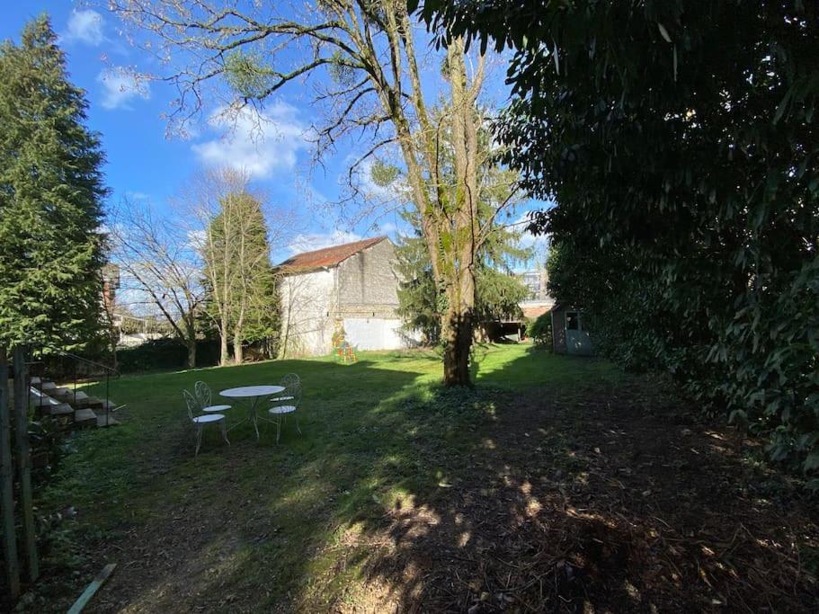 Maison Leocha Sablons-sur-Huisne Dış mekan fotoğraf